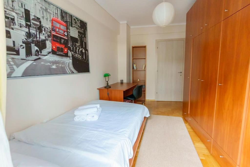 Cosy Apartment Near The City Centre Солун Екстериор снимка
