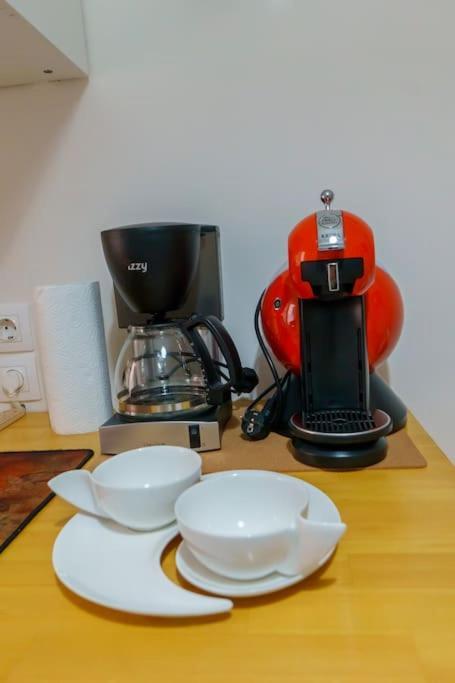 Cosy Apartment Near The City Centre Солун Екстериор снимка